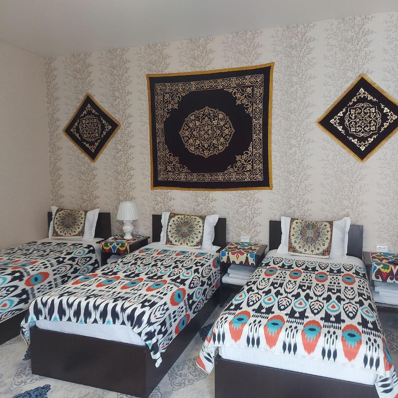Old Safari Golden Location Guest House Bukhara Eksteriør billede